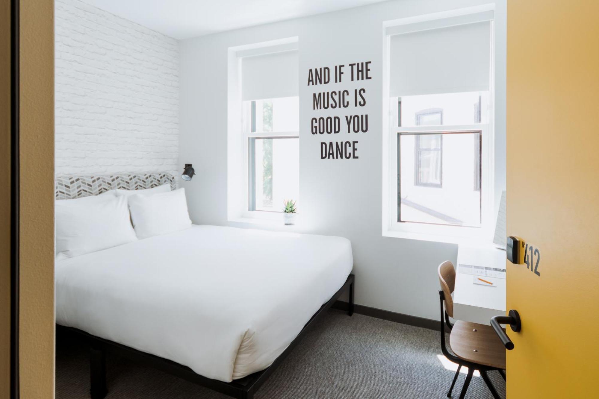Hotel Hive 3*