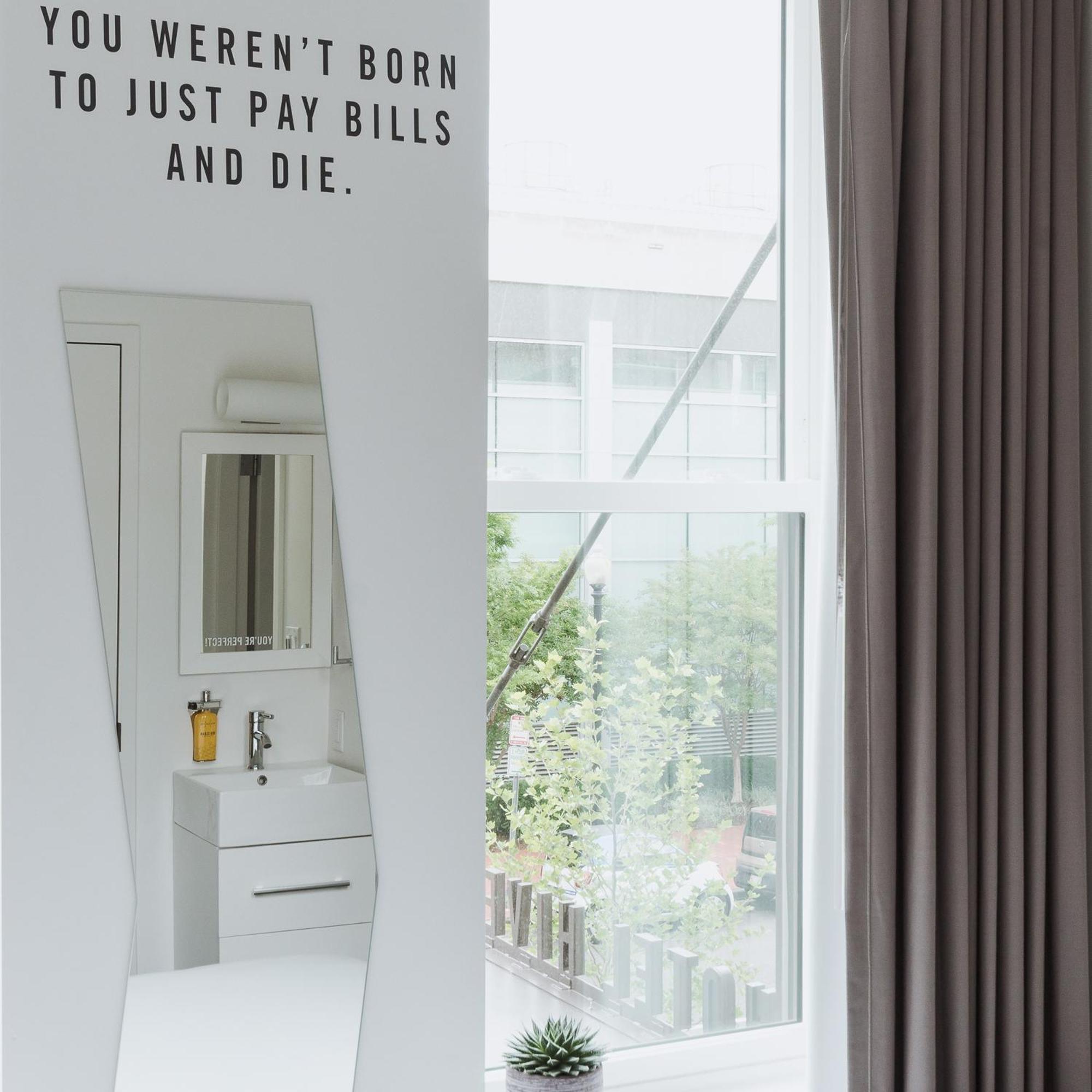Hotel Hive Washington