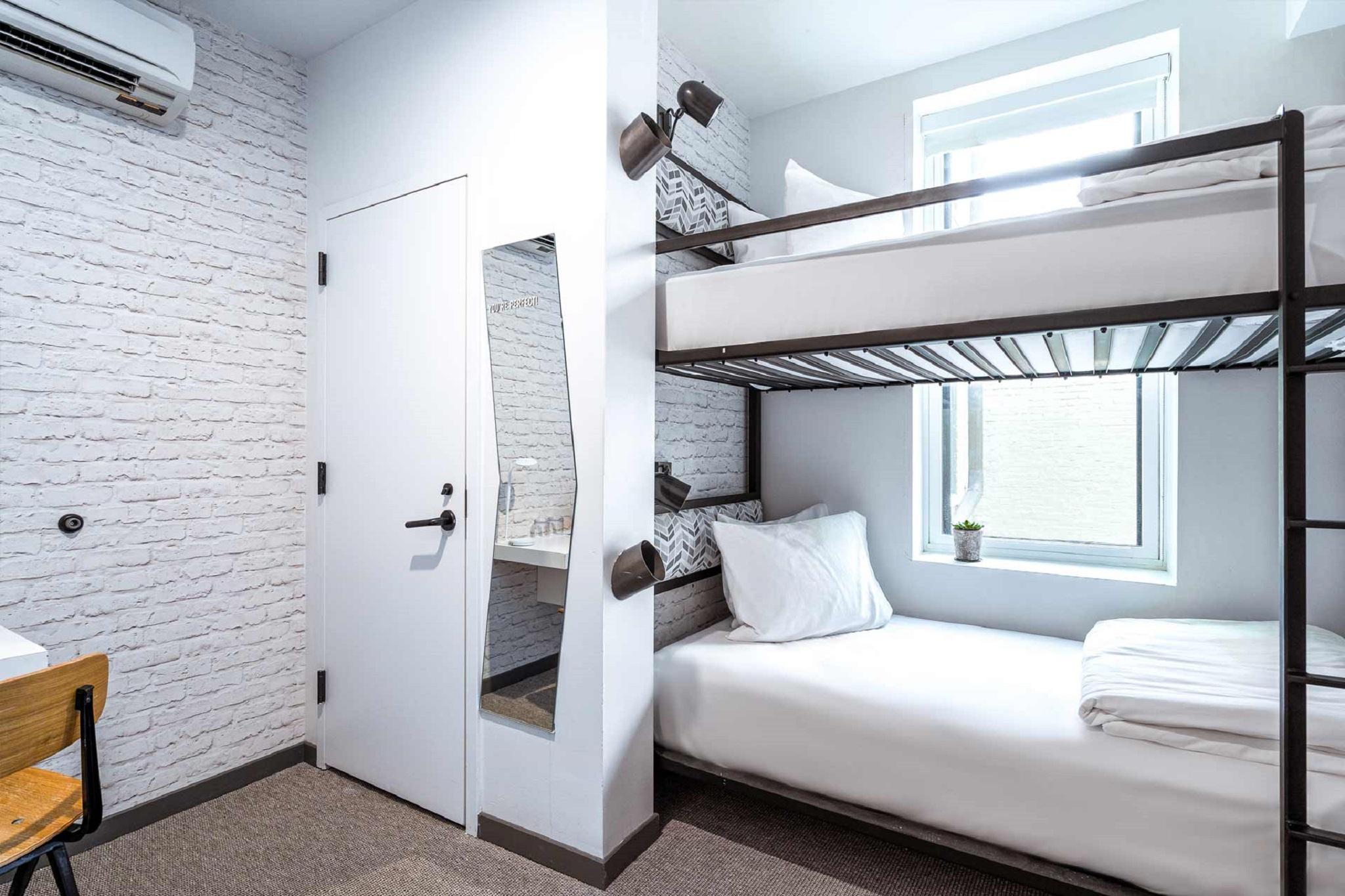 Hotel Hive Washington